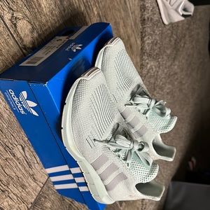 Women’s adidas swift run